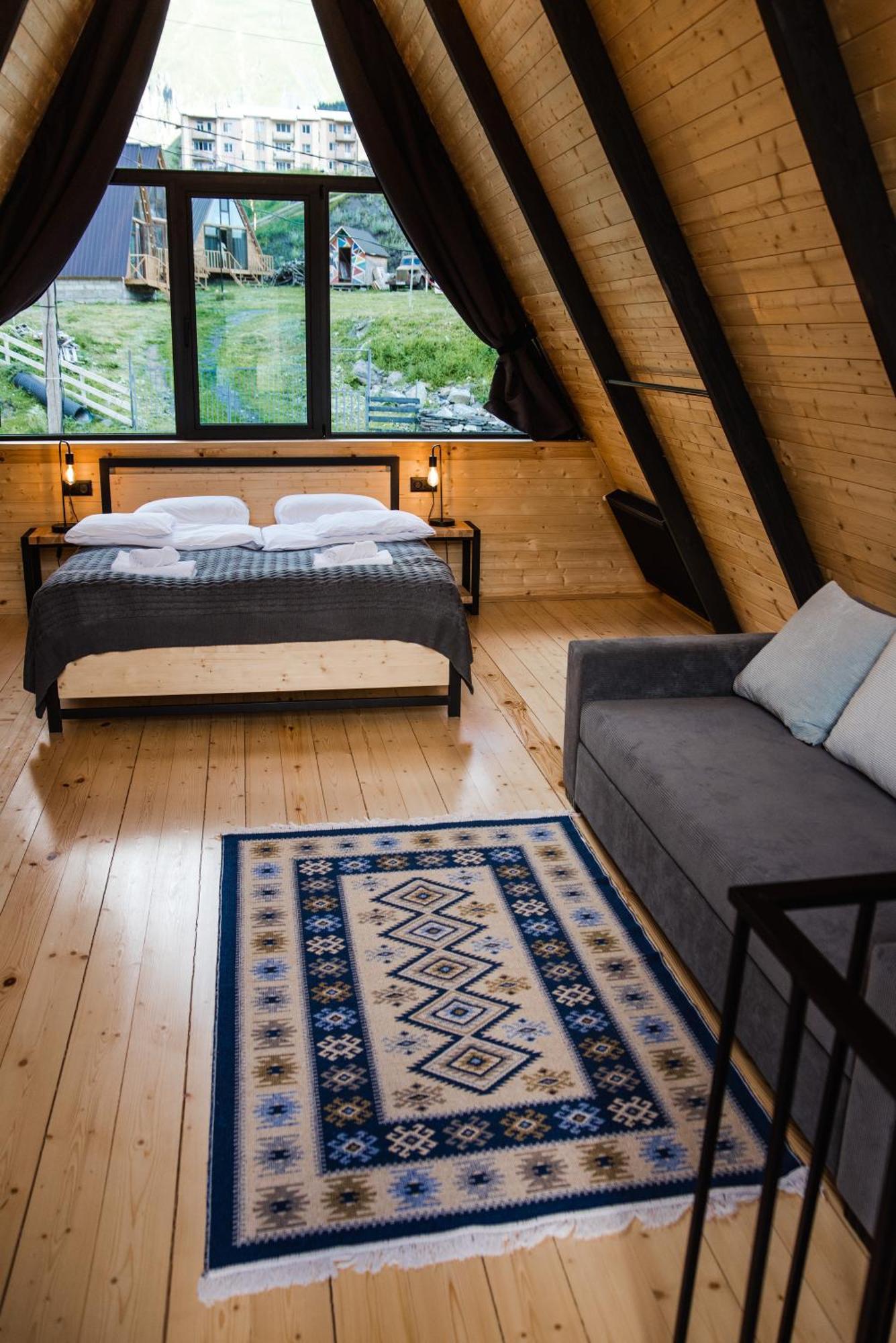 Kazbegi Hills Cottages Luaran gambar